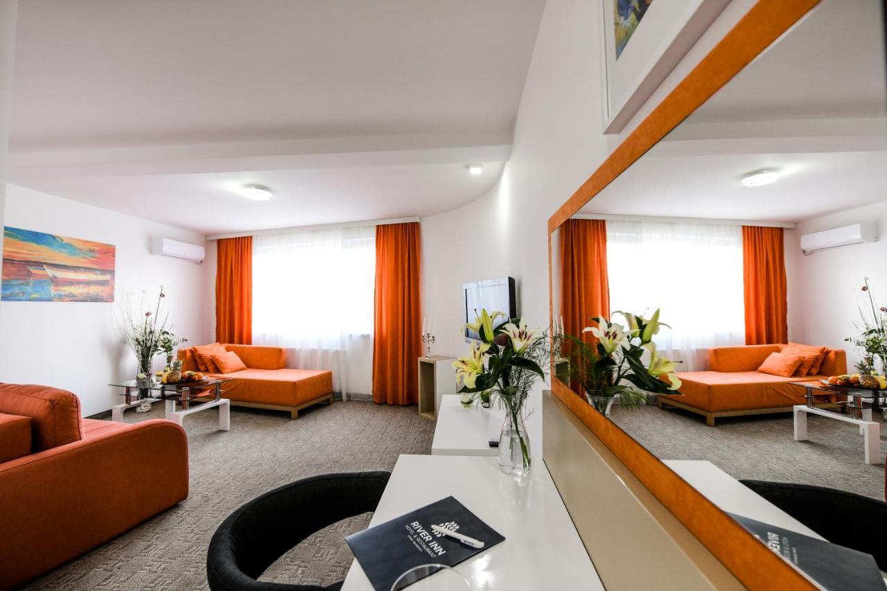River Inn Stari Banovci Dış mekan fotoğraf