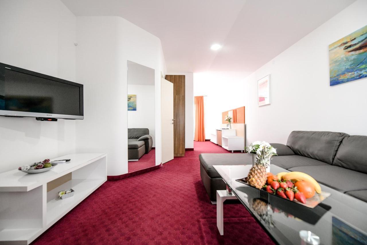 River Inn Stari Banovci Dış mekan fotoğraf
