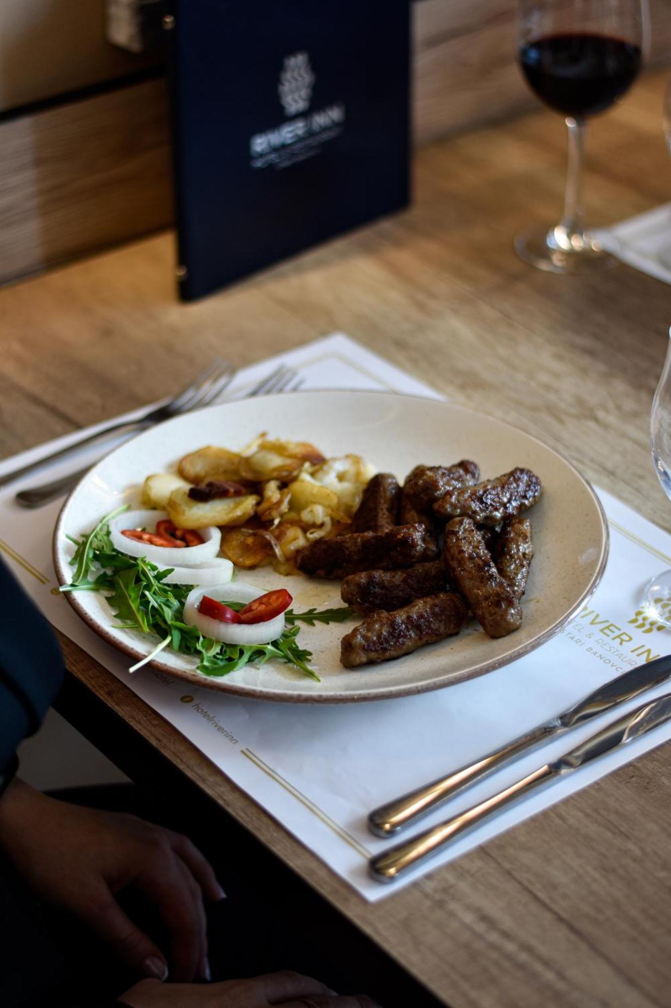 River Inn Stari Banovci Dış mekan fotoğraf